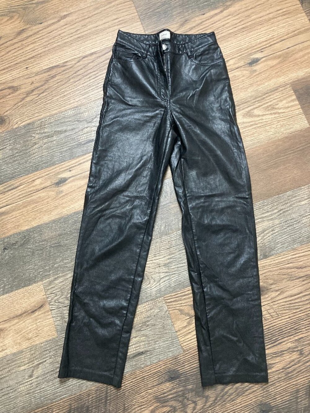 Aritzia WILFRED The Melina Black Faux Leather Pants     Size: 2. W25 L30